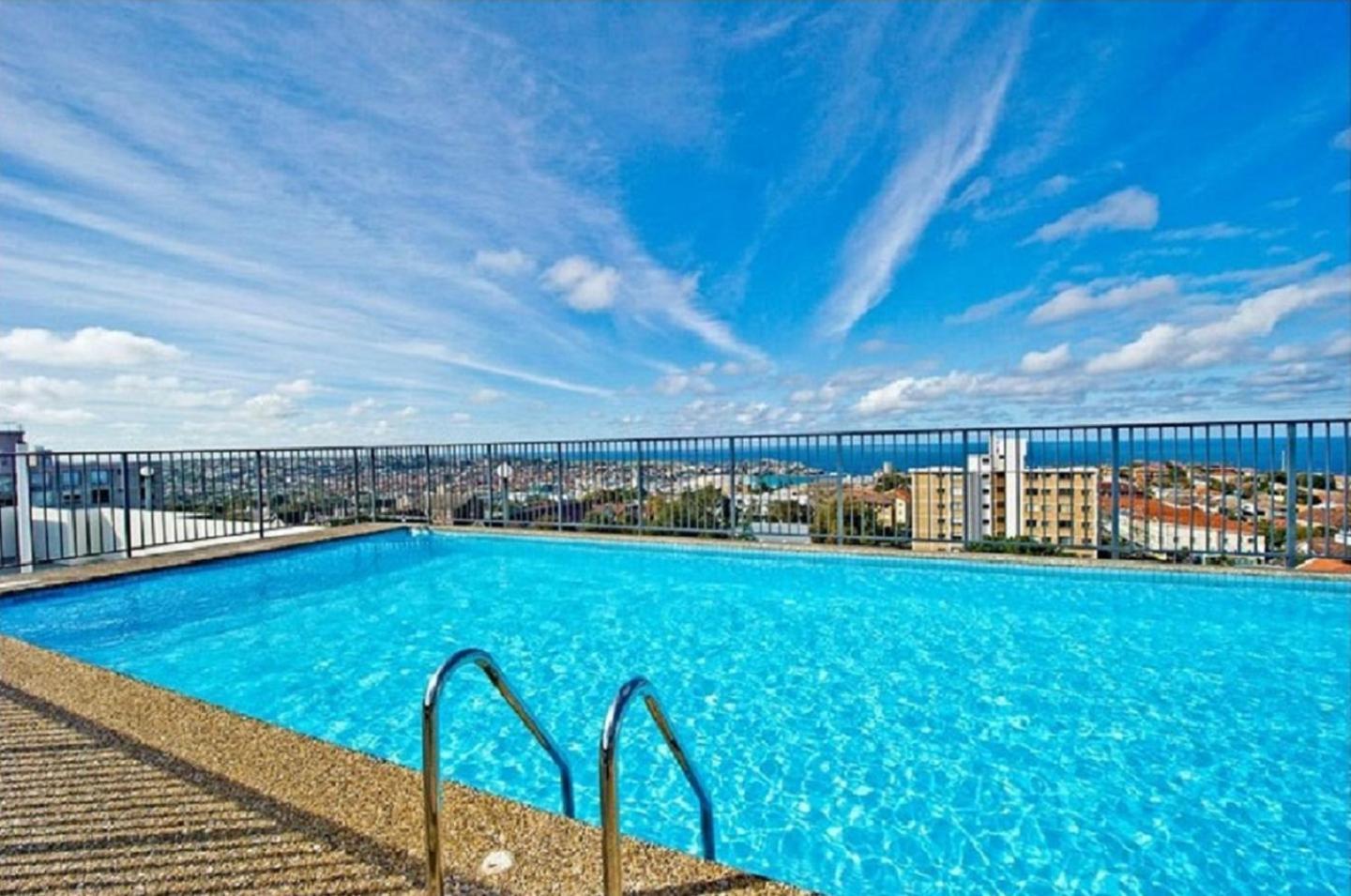Holidayrento Bondi Beach Ocean View Rooftop Pool Sydney Exterior photo